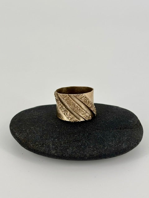 Iceland Stripes Ring in Bronze